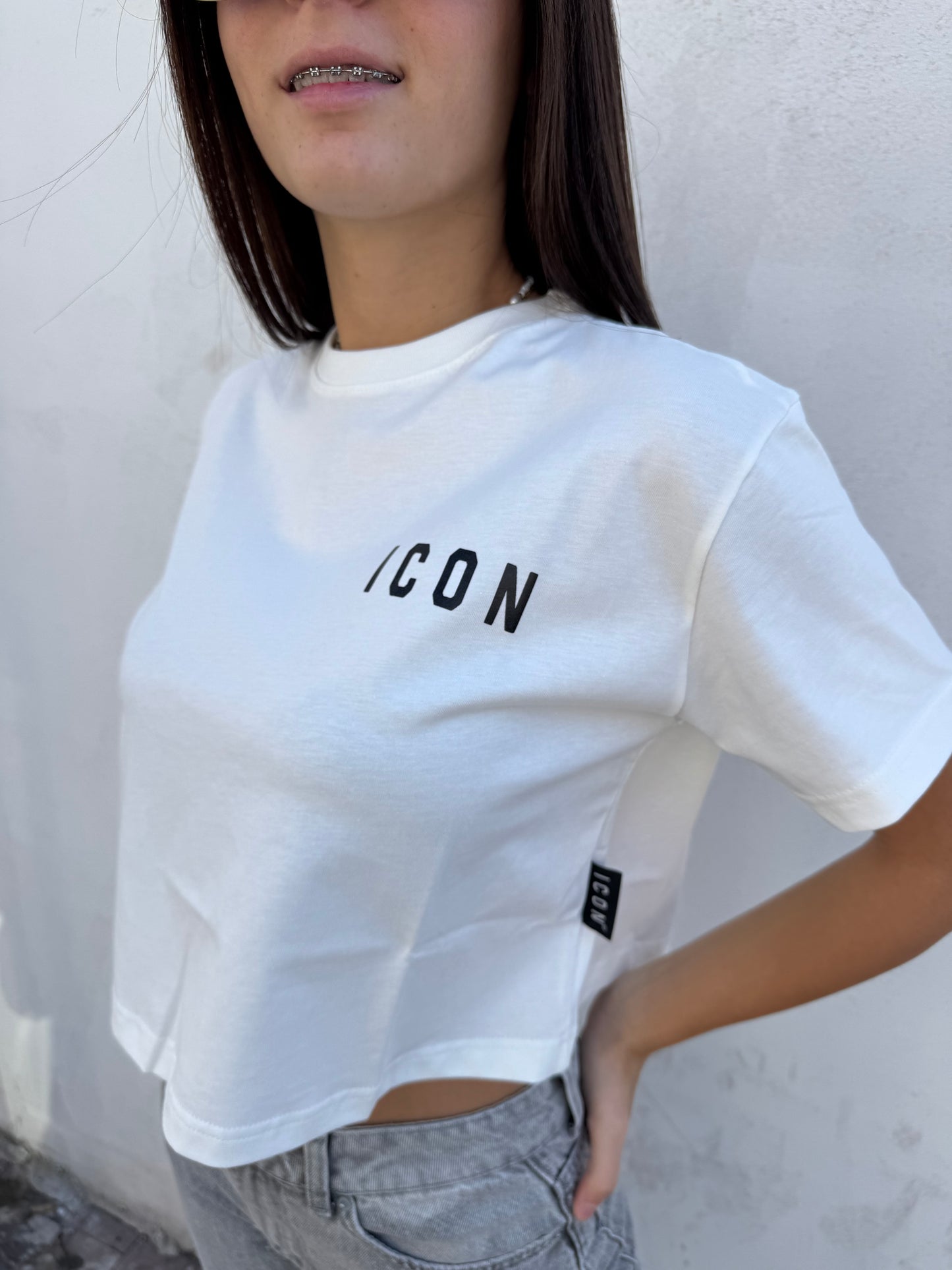 T-shirt Cropped Icon 02
