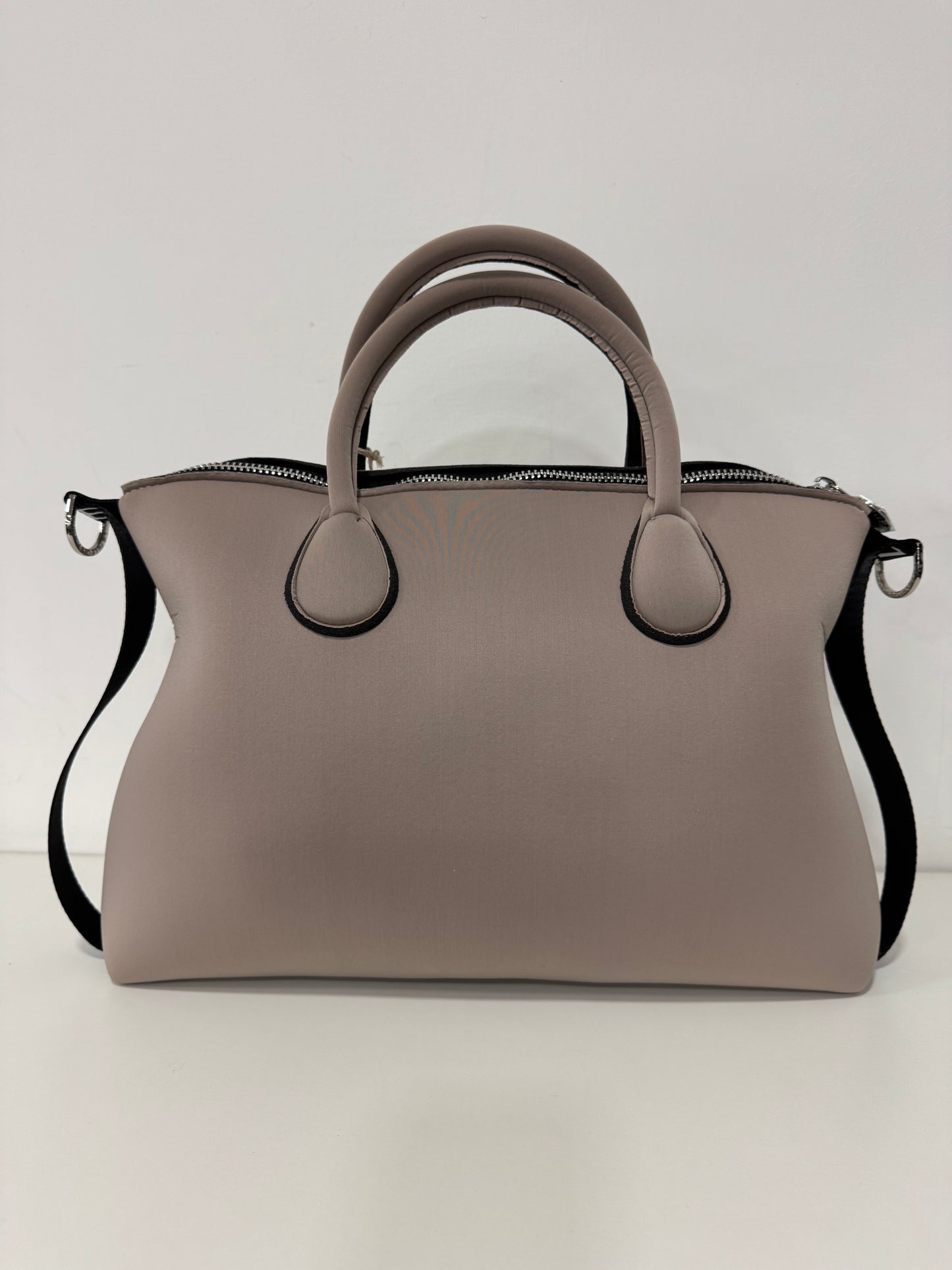 Borsa Caracas MED tekno